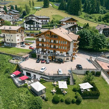 Hotel Al Parco Moena Exteriör bild