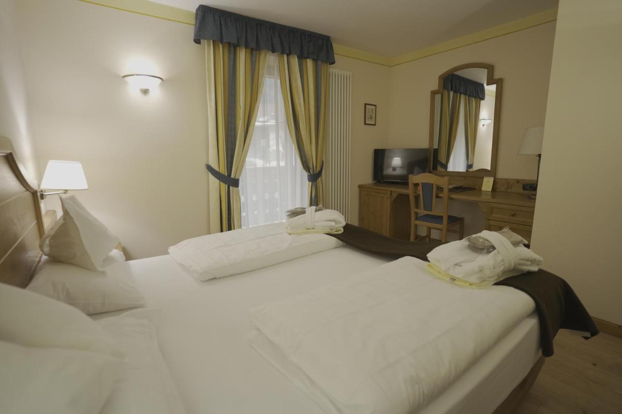 Hotel Al Parco Moena Exteriör bild