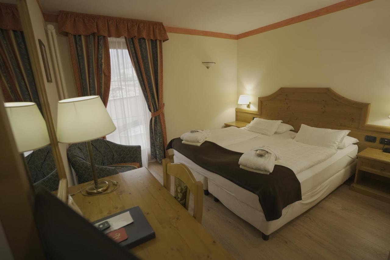 Hotel Al Parco Moena Exteriör bild